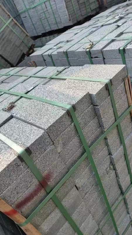 甘肃兰州批发生产马蹄石 车道石 坡道石厂家