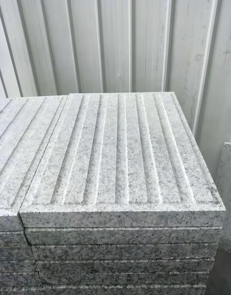 甘肃兰州宏泰石材有限公司生产加工批发花岗岩，大理石，人造石英石，岗石，挡车石球厂家13919123140